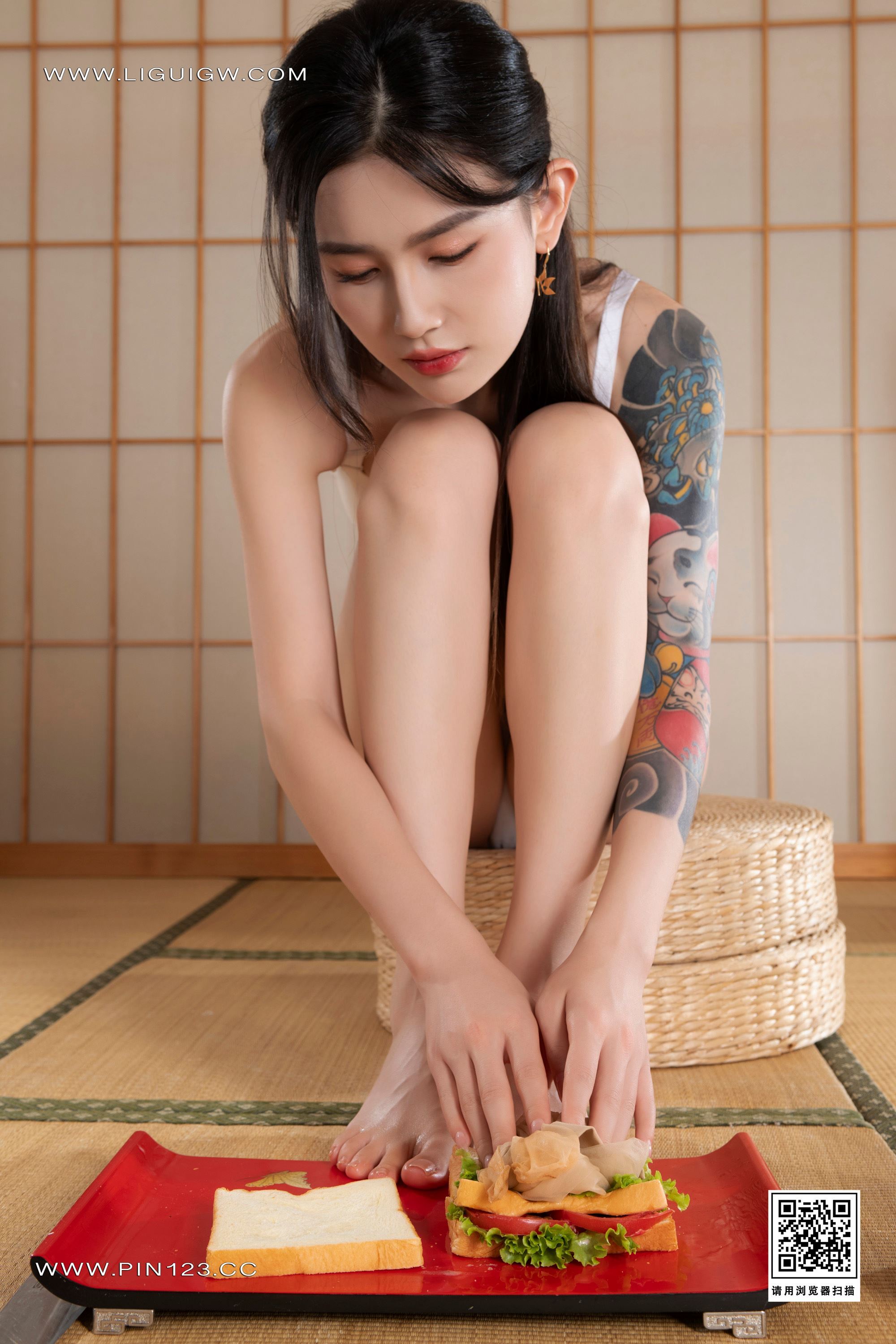 Ligui丽柜  2024.08.05 香足三明治 甜甜